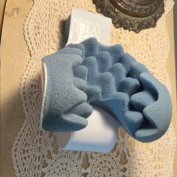 Neck and Shoulder Relaxer Set Doctor Recommended - Picture 6 of 9